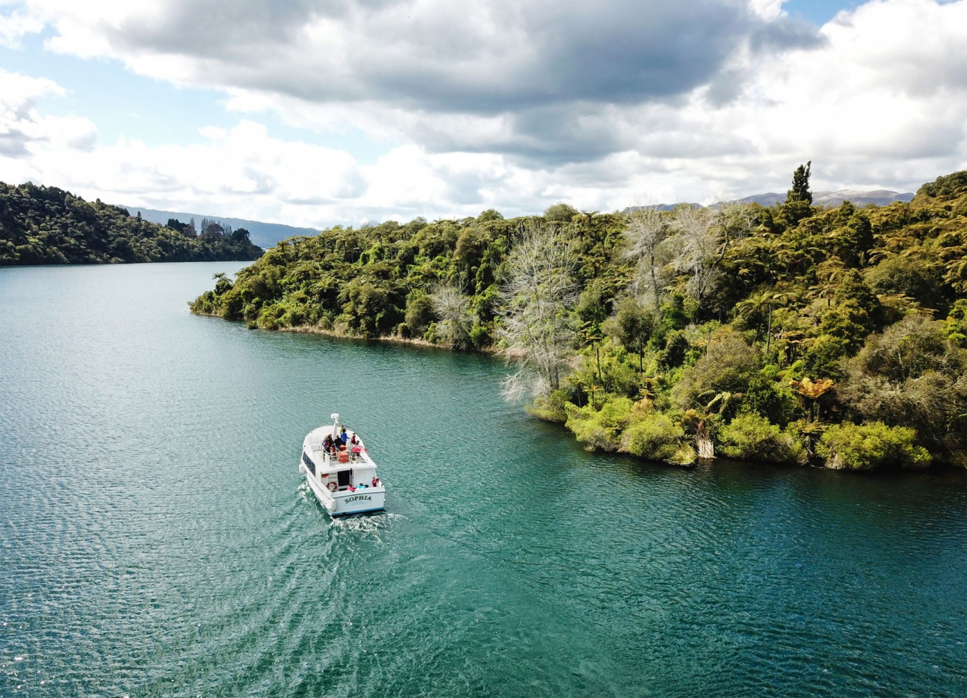 Lake Tarawera Cruise & Lunch 