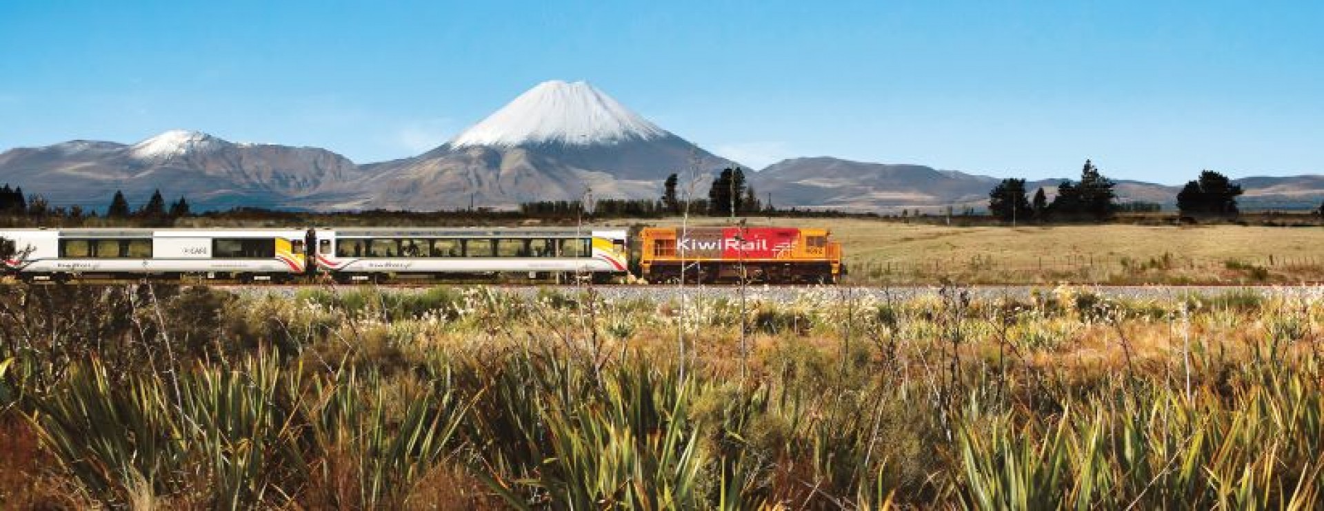 Northern Explorer Train To Ohakune, Chateau Tongariro & Huka Falls River Cruise
