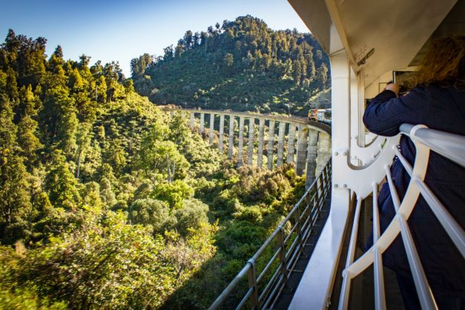 Northern Explorer Train To Ohakune, Chateau Tongariro & Huka Falls River Cruise